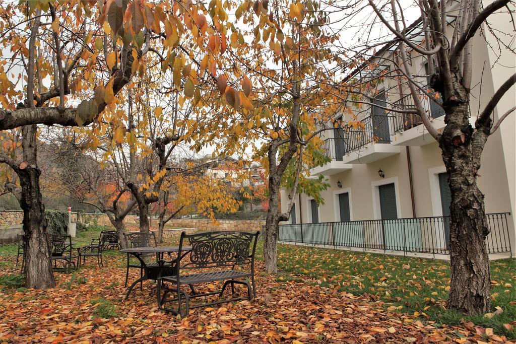 Alexander Hotel Gerakari Yerakárion Exteriör bild